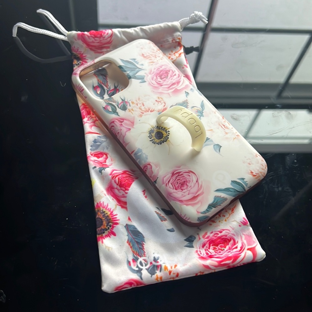 Floral loopy case! iPhone 11pro